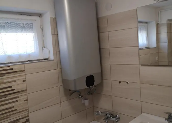 Kiss * Balatonboglár